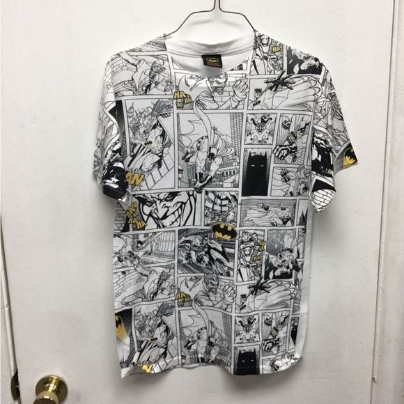 Batman Comic Book T-Shirt size Small AOP All Over Print - Picture 3 of 9